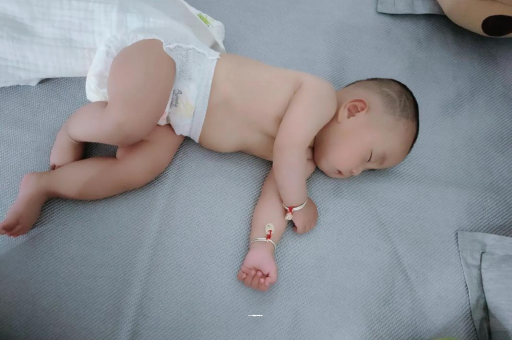 龙口怀孕多久会显肚子